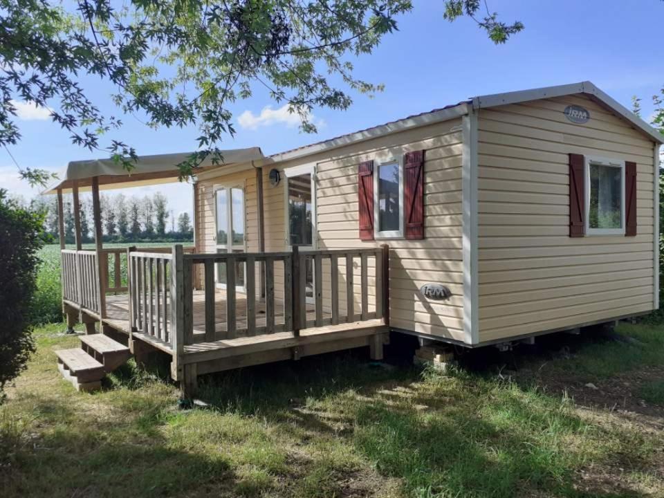 Camping Le Vallage Attigny Exteriér fotografie