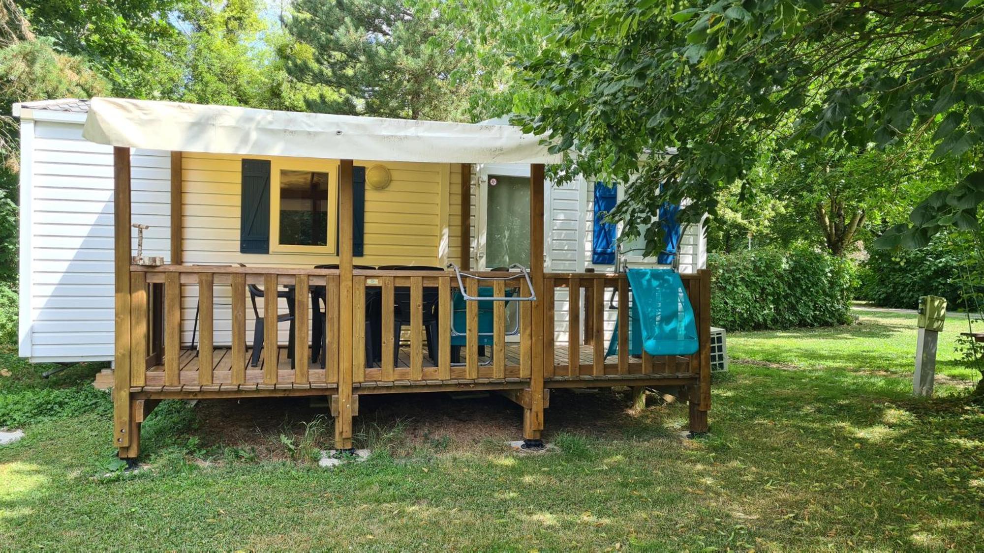 Camping Le Vallage Attigny Exteriér fotografie